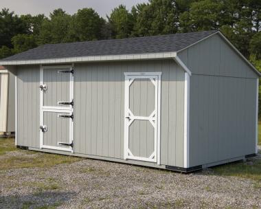 10x20 Enclosed Horse Barn with stall and tack room